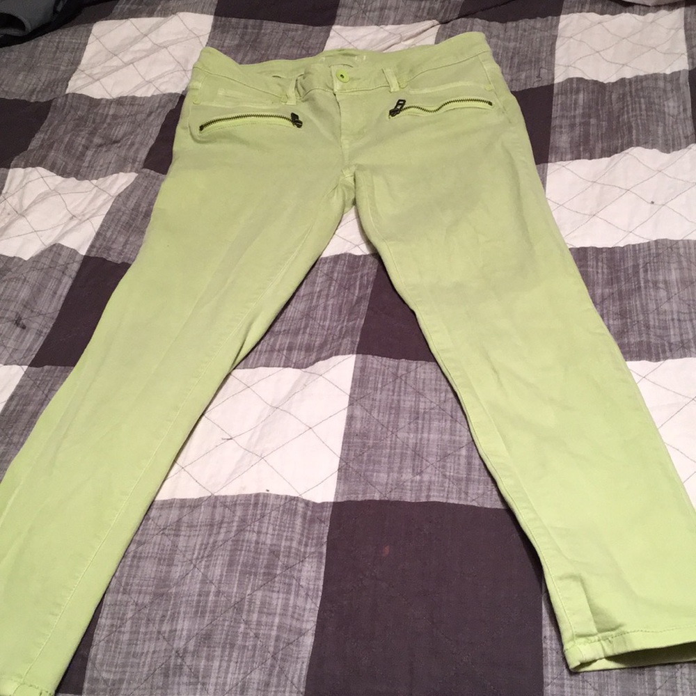 Green Aeropostale skinny jeans